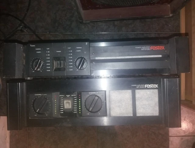 Fostex/Quadral sound system.