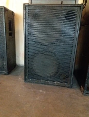 Fostex/Quadral sound system.