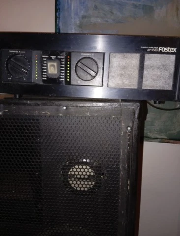 Fostex/Quadral sound system.