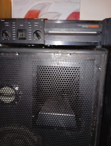 Fostex/Quadral sound system.