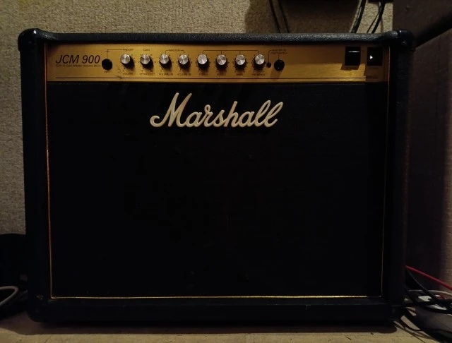 Marshall JCM 900 2x12 guitar combo (Made