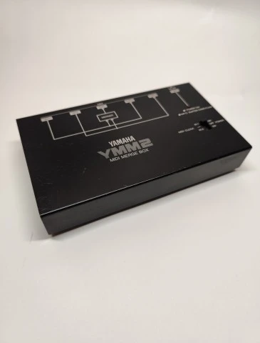 Yamaha YMM2 Midi Merge Box - Japan 80s