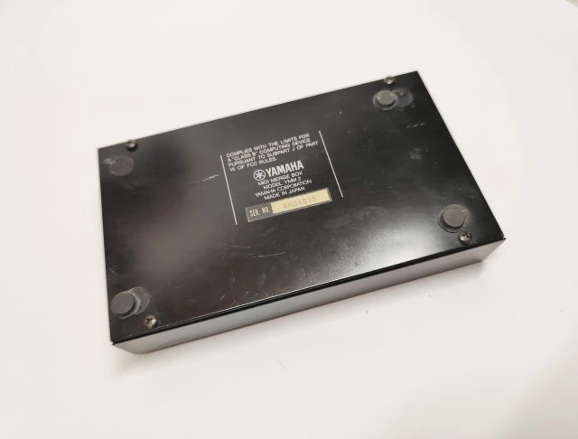 Yamaha YMM2 Midi Merge Box - Japan 80s