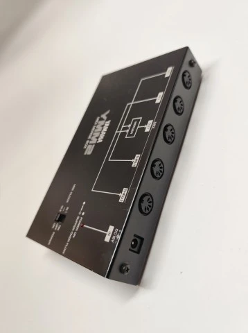 Yamaha YMM2 Midi Merge Box - Japan 80s