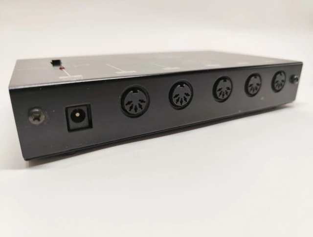 Yamaha YMM2 Midi Merge Box - Japan 80s