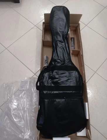 Yamaha EG-303T Black