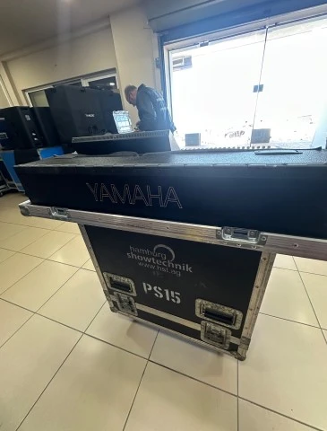 Yamaha LS9 32