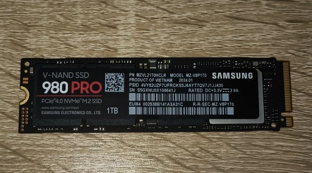 Samsung 980 PRO (1 TB/PCI Express 4.0) +