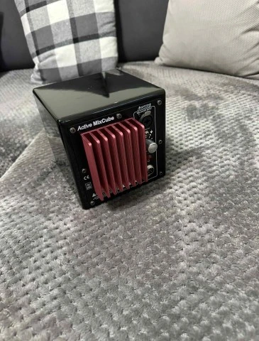 Avantone mix cube