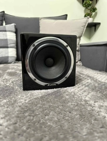 Avantone mix cube