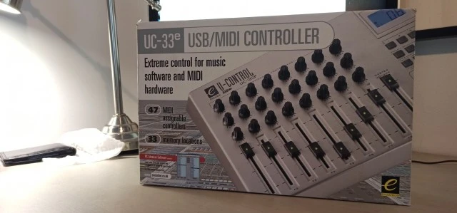 M-audio Uc-33e Evolution Midi Controller
