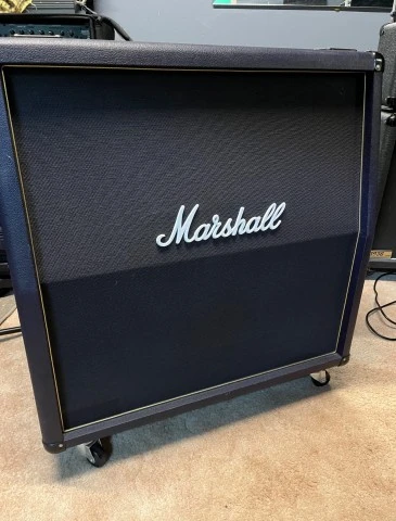 Καμπίνα 4x12 425a vintage modern 