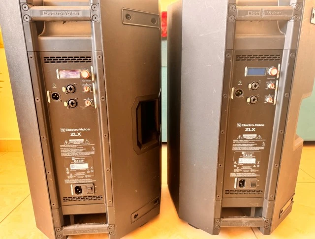 Electro-Voice ZLX-15P 1000W  Αυτοενισχυόμενα