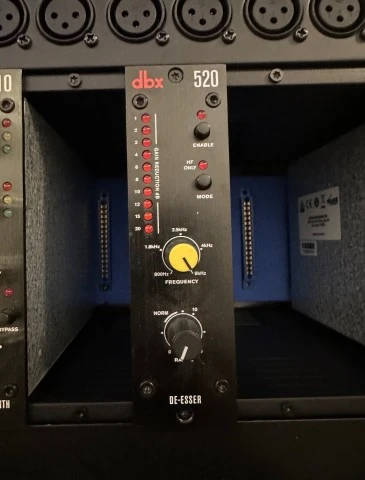 Dbx 520 500 series 