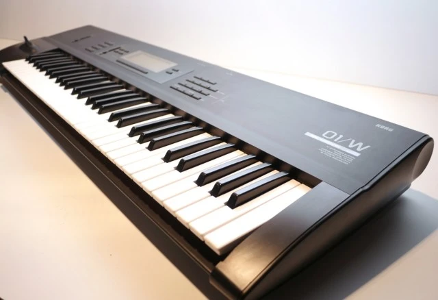 Korg 01/W  32 Voice Digital Synthesizer
