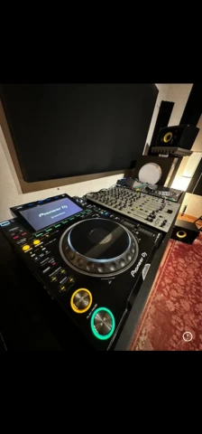2 x Cdjs Pioneer CDJ-3000+ Udg Carry bag
