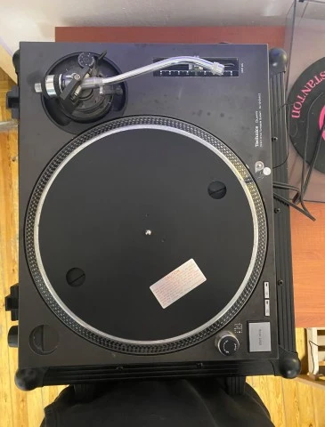 Technics 1210mk2 black +dustcover