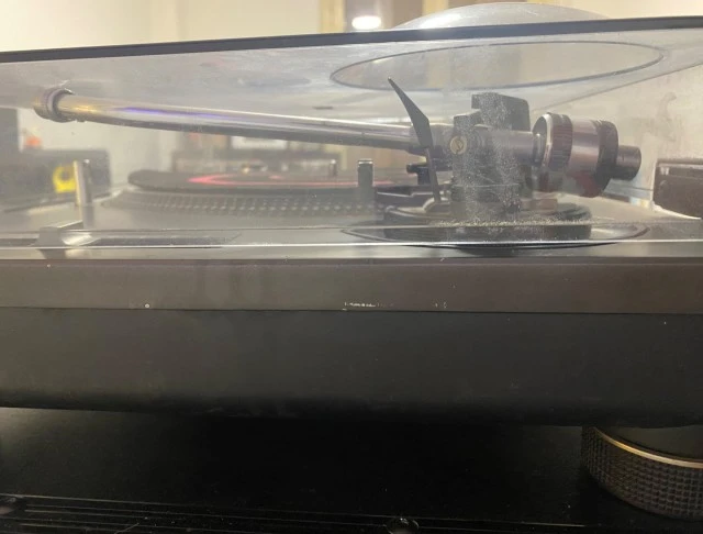 Technics 1210mk2 black +dustcover