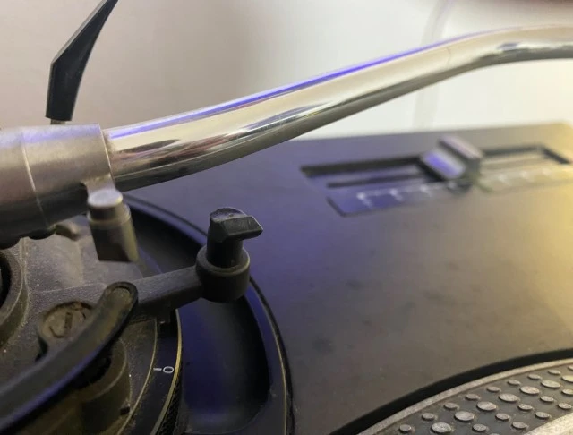 Technics 1210mk2 black +dustcover