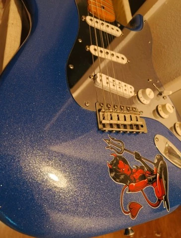Fender stratocaster 1977 