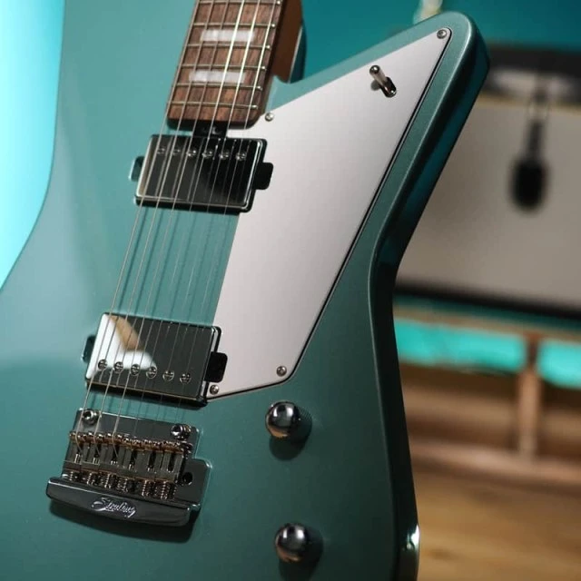 Sterling by Music Man Mariposa (Dorado G
