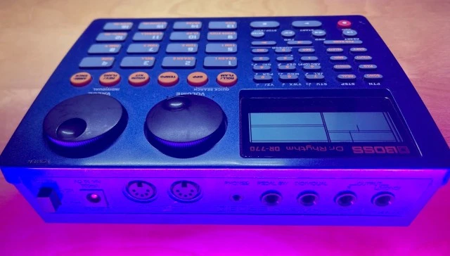 Boss DR-770