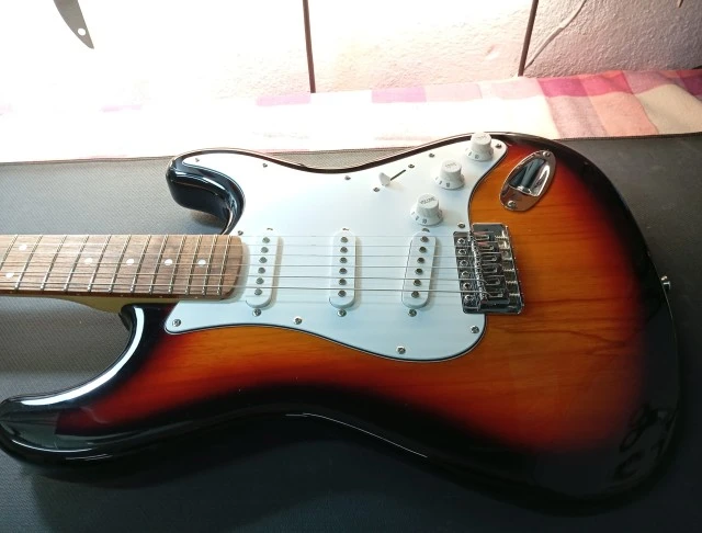 Axxion Standard Stratocaster