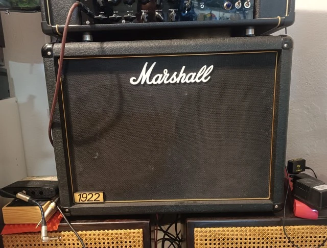 Marshall 1922 2x12 upgraded