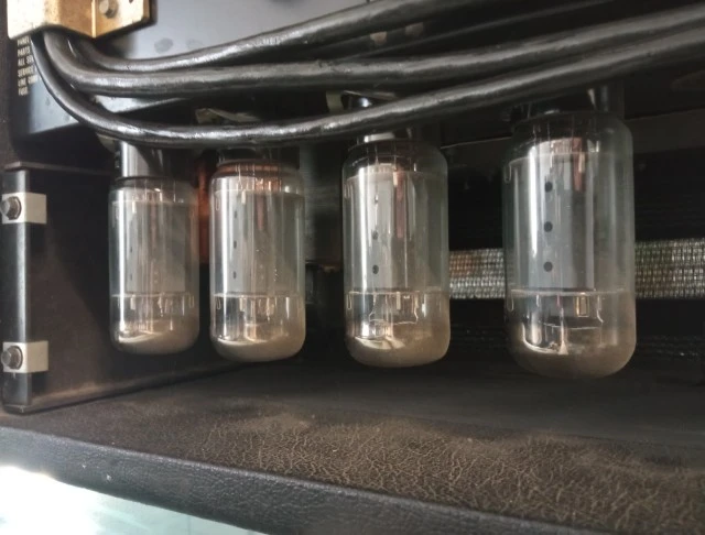 Ampeg V4B 1972