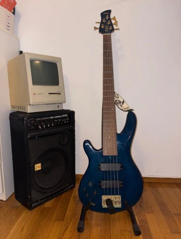 Yamaha Trb ii 5String. Left handed. Sign