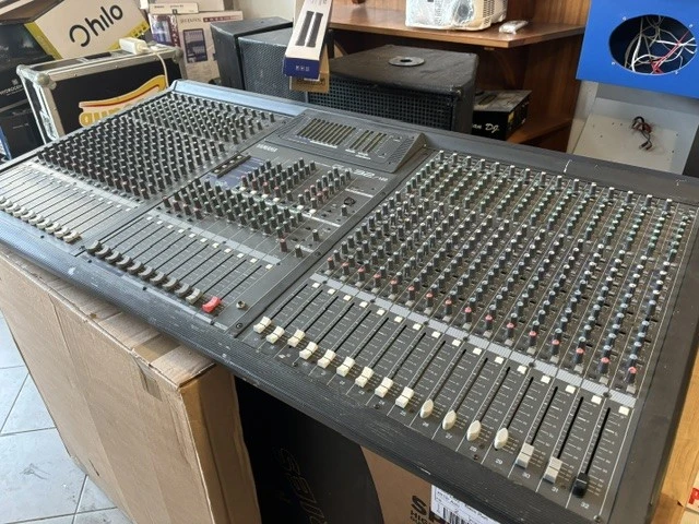 Κονσόλα Yamaha GA32/12