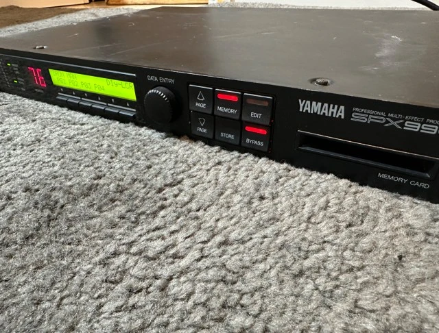 Yamaha SPX990 Professional Multi-Effect 