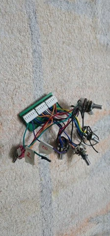 Harley Benton 3 band eq προενισχυτής για