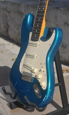  MJT Stratocaster in Lake placid blue 60