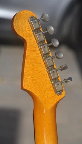  MJT Stratocaster in Lake placid blue 60
