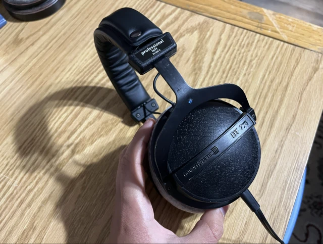 DT-770 PRO 600 Ohm