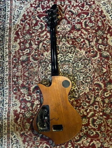 Fernandes Ravelle σώμα