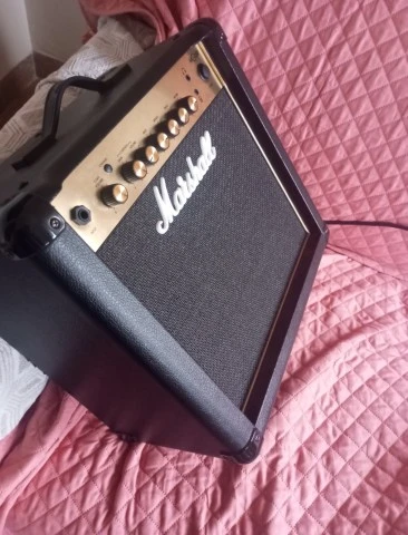 Marshall MG15R