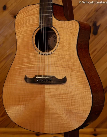 Fender T-Bucket 400CE Flame Maple Natura