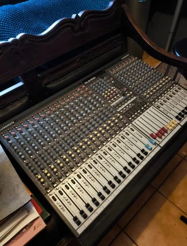 Allen&Heath GL2400