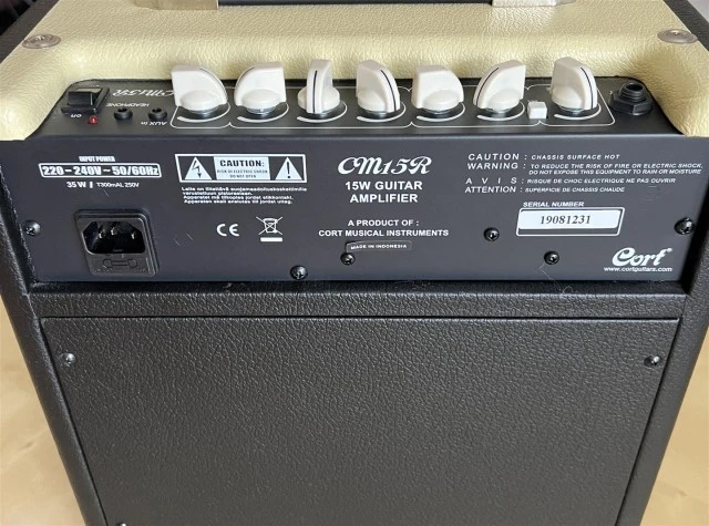 Cort CM15R Combo Quitar Amp