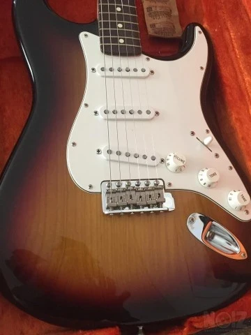Fender American Vintage Reissue 70s Stra