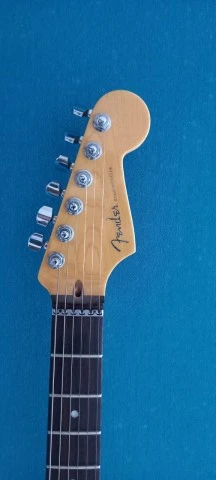 Fender Stratocaster Deluxe 2012