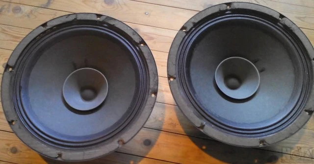 2 Philips AD12100/M4