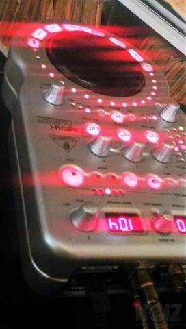 Behringer Effects Sampler DJ Controller