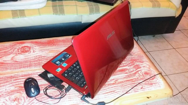 Laptop ASUS i3 15.5 LED