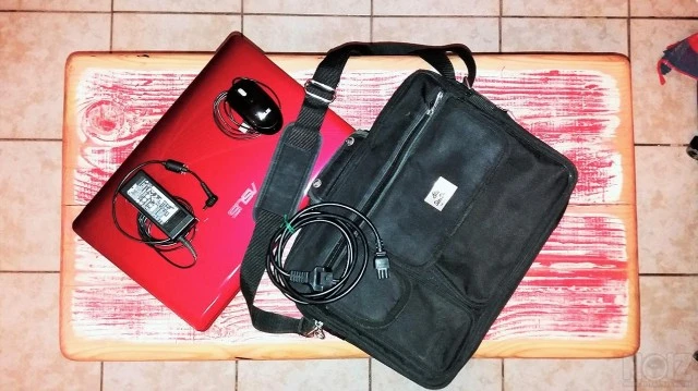 Laptop ASUS i3 15.5 LED
