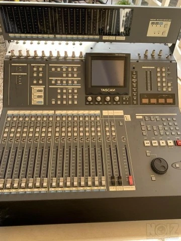 Mixer Tascam