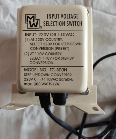 Μeτασχηματιστής MW  220V στα 110 και 110