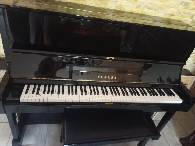 Πιάνο YAMAHA-U1H